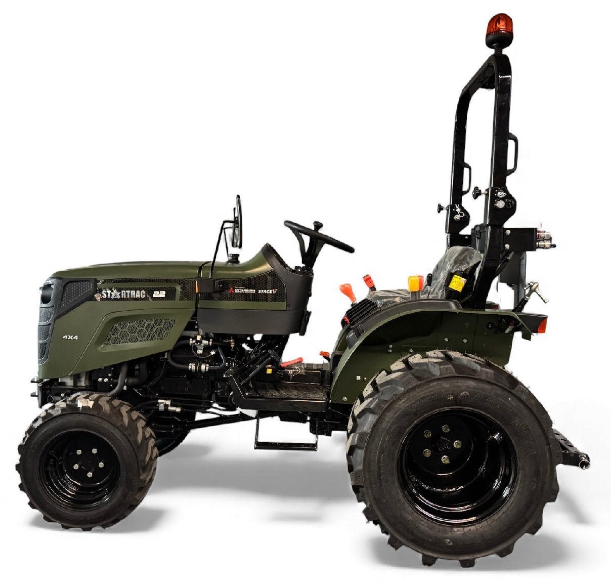 Startrac 22 Kleintraktor Nato-Grün – 22 PS Allradtraktor mit Ackerstollenbereifung – Bild 13