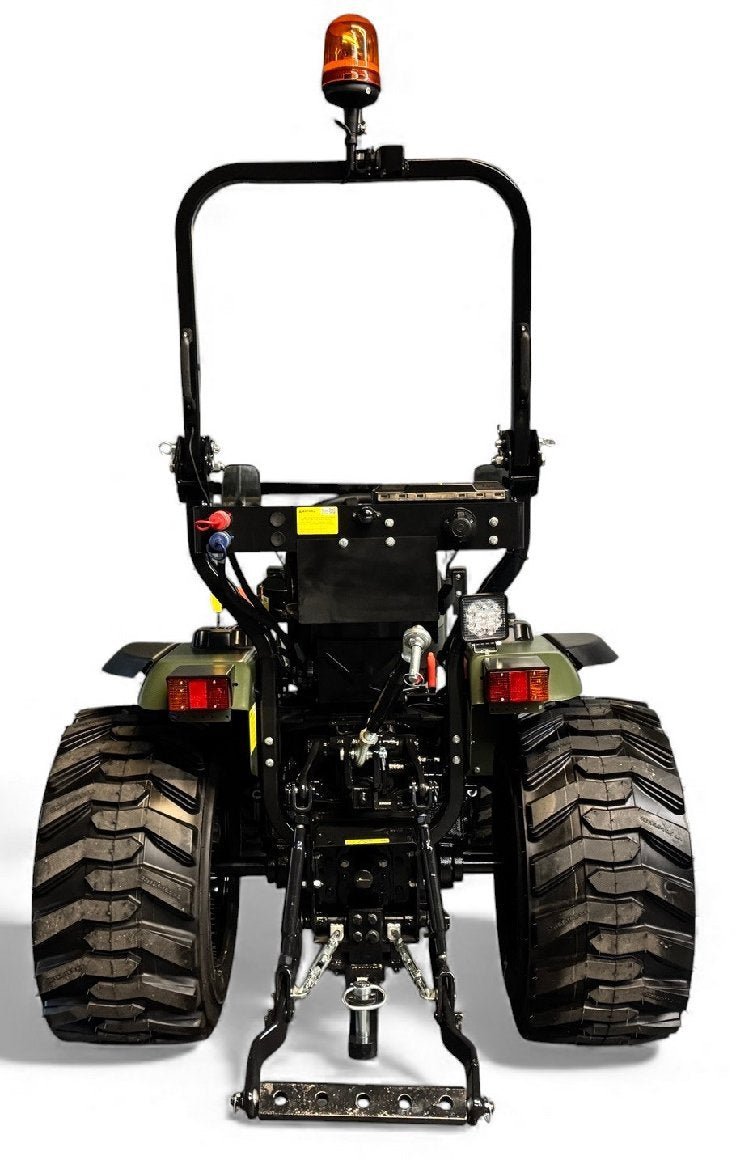 Startrac 26 Kleintraktor 25 PS mit Industriebereifung – Allrad Kompakttraktor – Bild 4